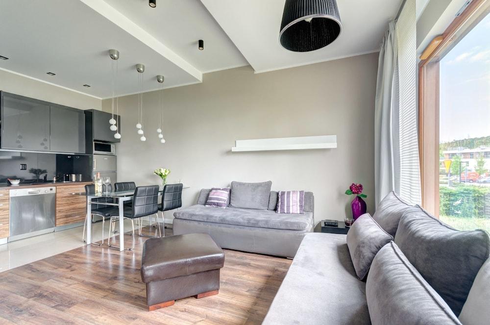 Dom & House - Apartamenty Nowe Orlowo Gdynia Buitenkant foto