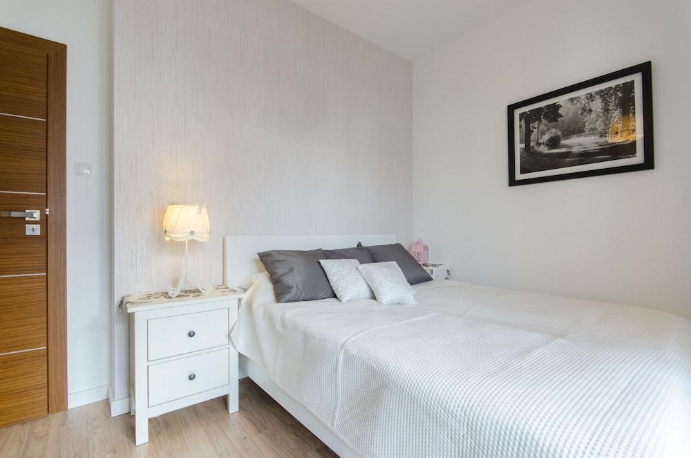 Dom & House - Apartamenty Nowe Orlowo Gdynia Buitenkant foto