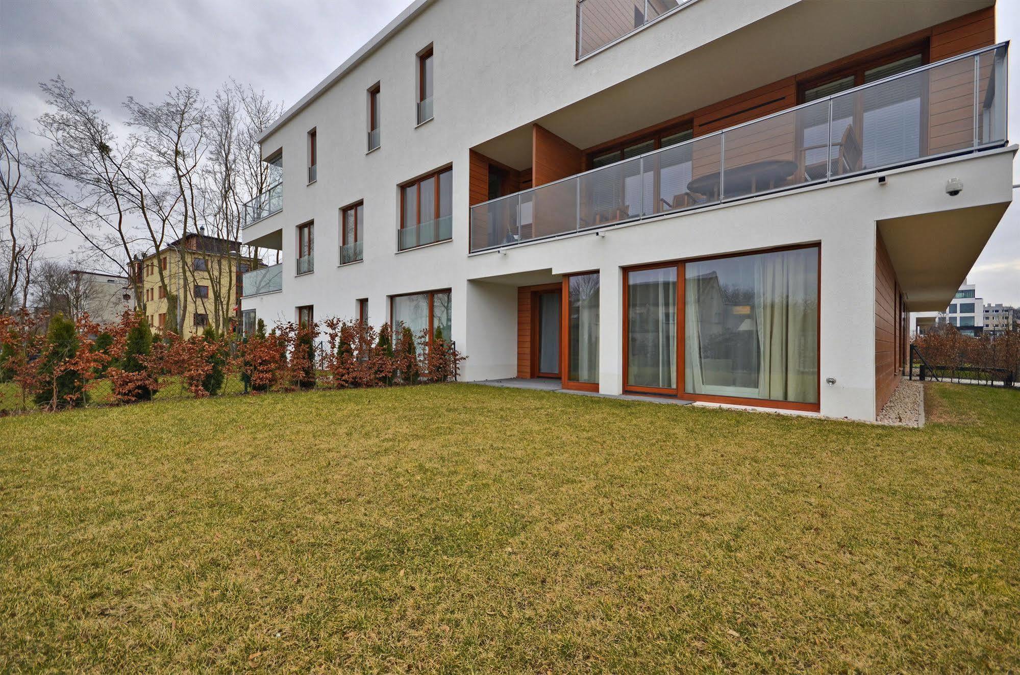 Dom & House - Apartamenty Nowe Orlowo Gdynia Buitenkant foto